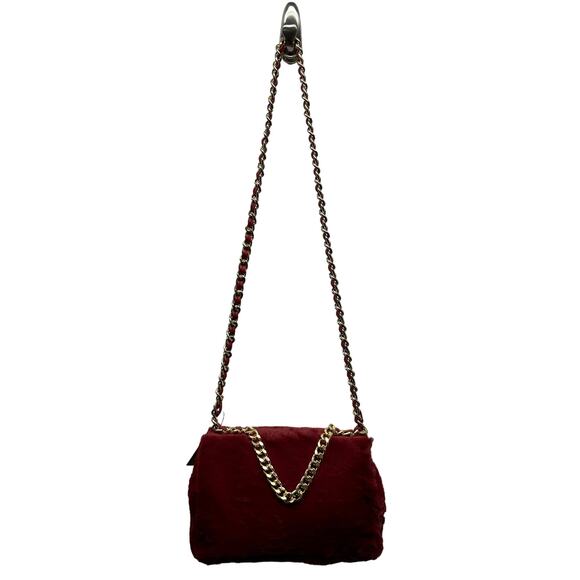 NWT, Hello 3 am Women’s Faux Fur & Faux Leather Burgundy Hand Bag or CrossBody - Picture 3 of 16